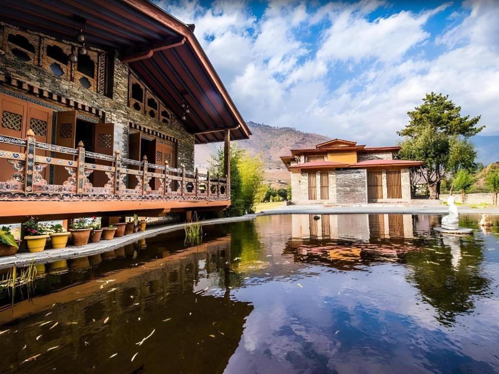 Terma Linca Resort And Spa Тхимпху Екстериор снимка