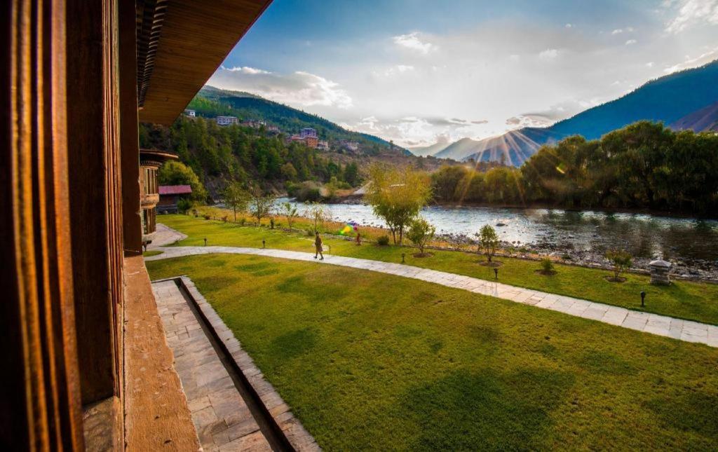 Terma Linca Resort And Spa Тхимпху Екстериор снимка