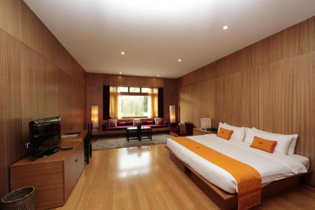 Terma Linca Resort And Spa Тхимпху Екстериор снимка